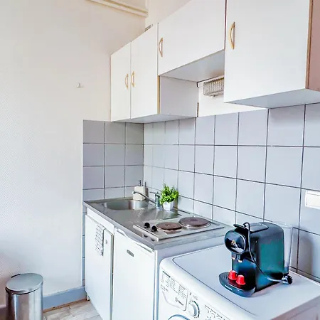 Spacieux Et Pour 4 Personnes Апартаменты Виши