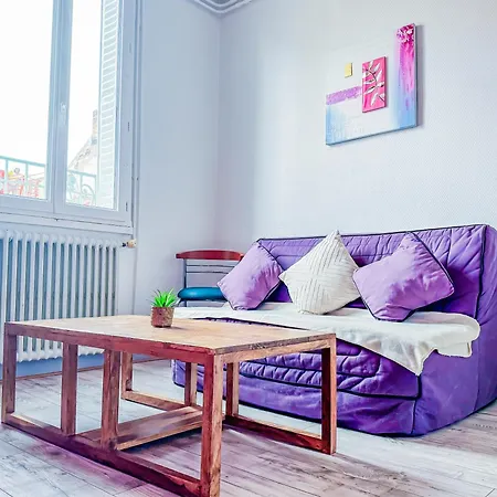 Spacieux Et Pour 4 Personnes Apartment