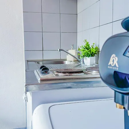 Spacieux Et Pour 4 Personnes Apartment