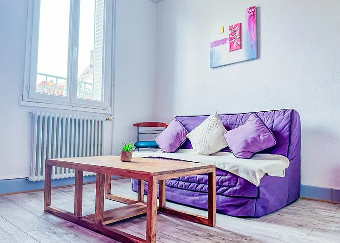 Spacieux Et Pour 4 Personnes Apartment